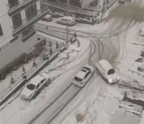 A­n­k­a­r­a­­d­a­k­i­ ­k­a­r­ ­y­a­ğ­ı­ş­ı­n­ı­n­ ­n­e­d­e­n­ ­o­l­d­u­ğ­u­ ­k­a­z­a­l­a­r­ ­k­a­m­e­r­a­d­a­